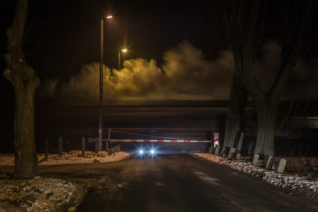 Bahnübergang Dampflok Geschwindigkeit