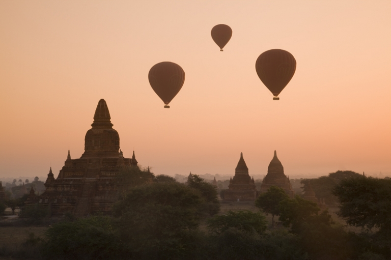 Myanmar - Ballons over Bagan