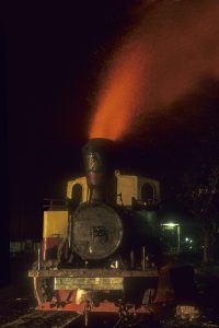 Indonesien Zuckerrohrbahn Nacht