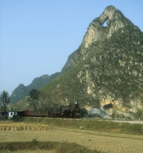 Karstberge China Eisenbahn