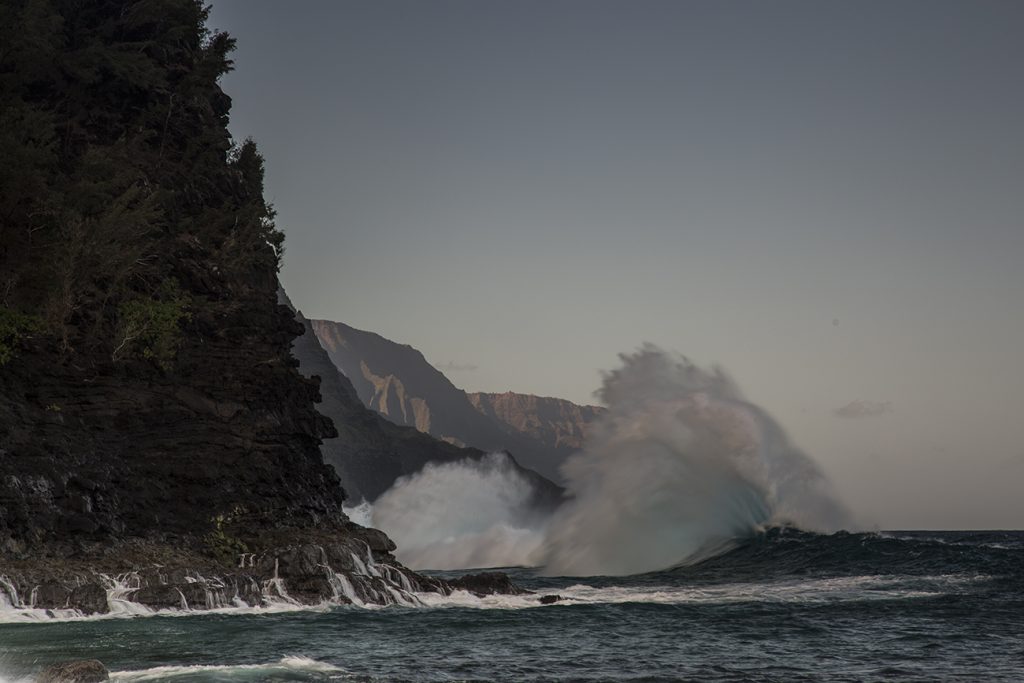 Hawaii Napali Waves