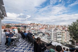 Lissabon rooftop bar restaurant